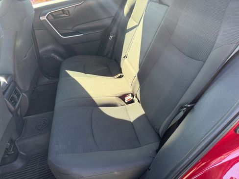 Certified 2025 Toyota RAV4 LE AWD/4WD image 17