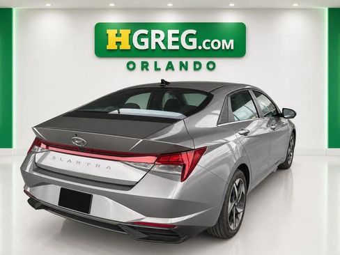 Used 2021 Hyundai Elantra SEL w/ Convenience + Premium Package FWD image 6