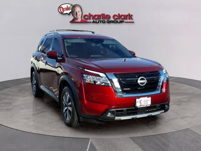 Certified 2024 Nissan Pathfinder SL w/ Cargo Package FWD image 7