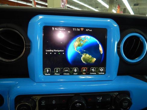 Used 2023 Jeep Wrangler Unlimited Sahara w/ Cold Weather Group image 26