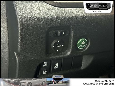 Used 2022 Honda Pilot TrailSport image 18