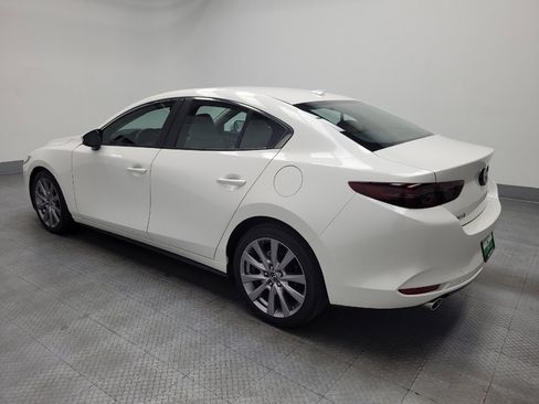 Used 2019 MAZDA MAZDA3 Sedan w/ Preferred Package image 3