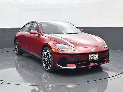 Used 2025 Hyundai Ioniq 6 SEL AWD/4WD image 4