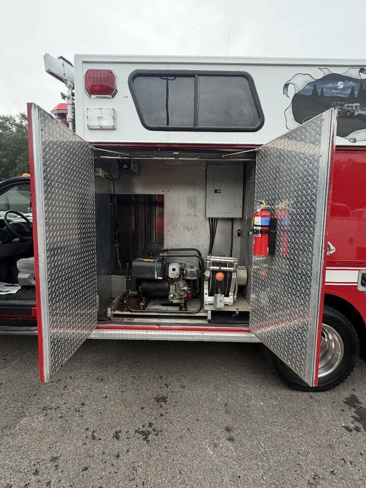 Used 1999 Ford F450 4x4 Regular Cab Super Duty image 28