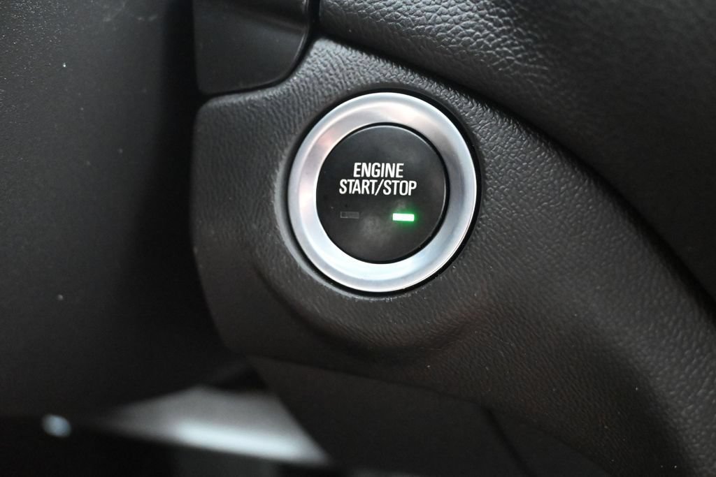 Used 2021 Chevrolet Equinox LT FWD image 22