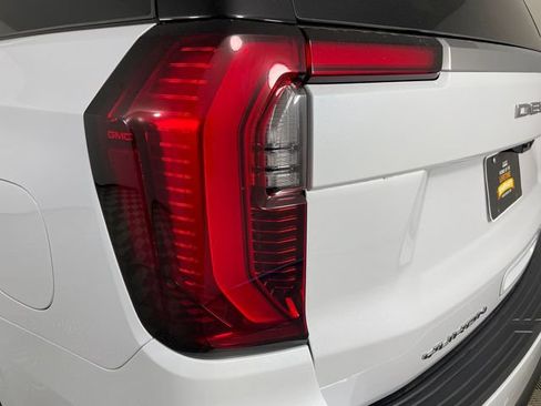 Certified 2026 GMC Yukon Denali w/ Denali Reserve Package AWD/4WD image 19