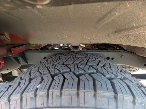 Used 2025 Nissan Frontier PRO-4X w/ Black Accent Package image 25