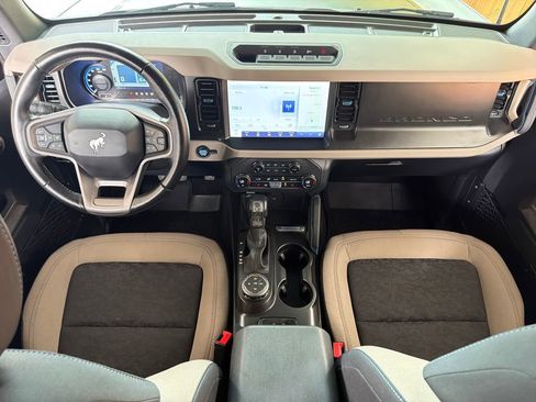 Used 2023 Ford Bronco Wildtrak AWD/4WD image 22