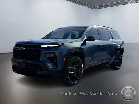 Used 2024 Chevrolet Traverse RS image 9