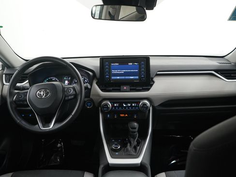 Used 2021 Toyota RAV4 XLE w/ XLE Grade Weather Package AWD/4WD image 13