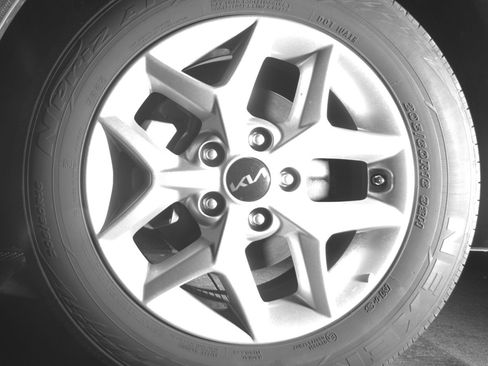 Used 2025 Kia Soul LX w/ LX Technology Package image 12