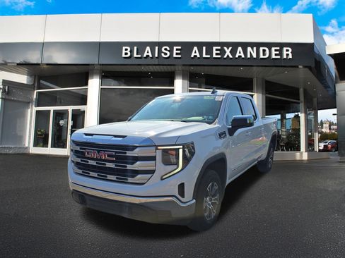 Used 2023 GMC Sierra 1500 SLE AWD/4WD image 10