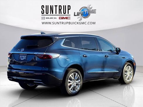 Used 2023 Buick Enclave Essence w/ Experience Buick Package image 4