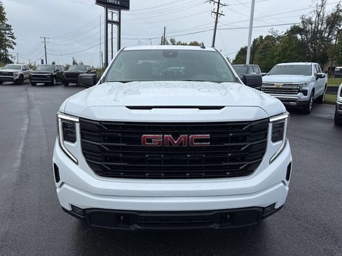 New 2026 GMC Sierra 1500 Elevation image 8