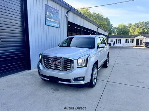 Used 2019 GMC Yukon Denali w/ Denali Ultimate Package AWD/4WD image 17