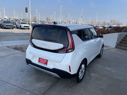 Used 2024 Kia Soul LX w/ Option Group 015 image 6