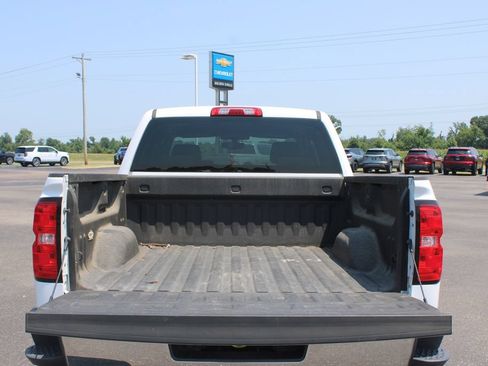 Used 2018 Chevrolet Silverado 1500 LT w/ All Star Edition RWD image 16