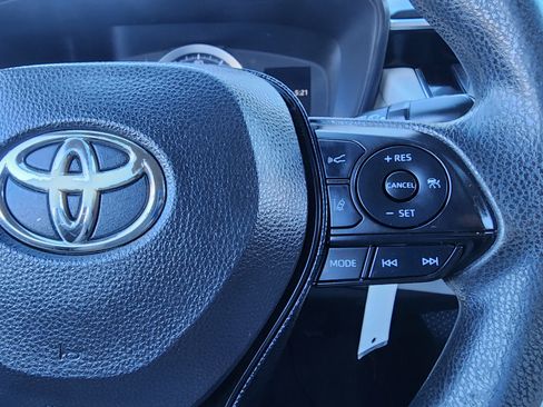 Used 2021 Toyota Corolla LE image 35