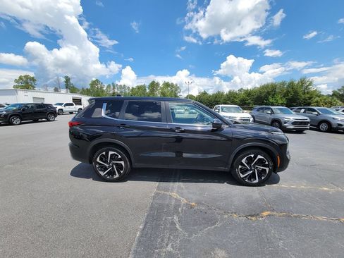 Used 2024 Mitsubishi Outlander SE FWD image 7