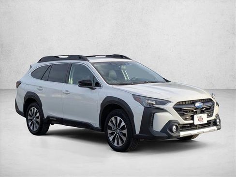 Used 2024 Subaru Outback Limited image 3