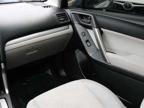 Used 2015 Subaru Forester 2.5i Premium w/ All-Weather Package image 16