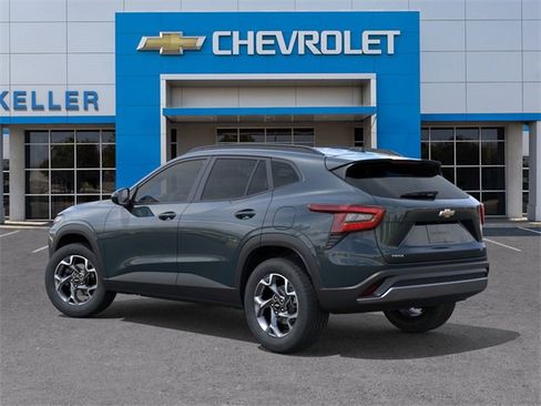 New 2026 Chevrolet Trax LT w/ Driver Confidence Package image 3