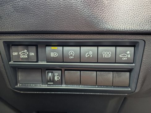 Used 2024 Toyota Tundra SR5 w/ SR5 Convenience Package AWD/4WD image 25