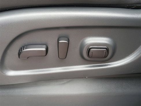 Used 2024 Nissan Titan PRO-4X w/ Pro-4x Utility Package image 10