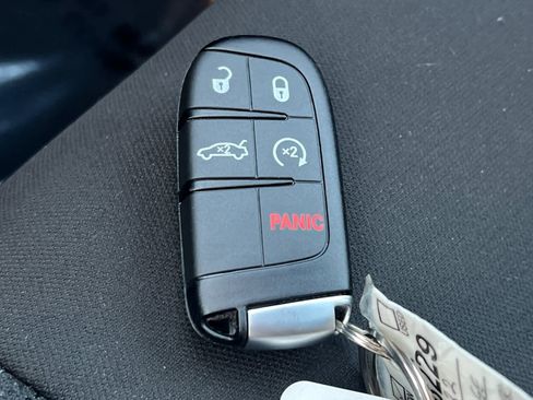 Used 2022 Dodge Charger Scat Pack image 27