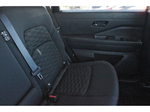 Certified 2025 Nissan Pathfinder SV FWD image 15