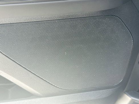 Used 2025 Land Rover Defender 110 S image 20