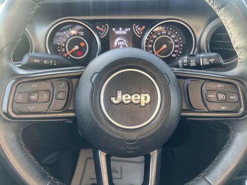 Used 2019 Jeep Wrangler Sport image 15
