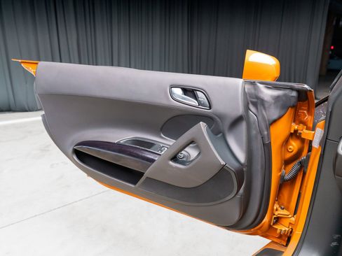 Used 2014 Audi R8 V8 w/ Ceramic Brake Package image 67