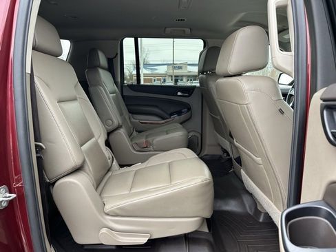 Used 2020 Chevrolet Suburban Premier image 12