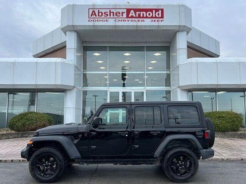 Used 2020 Jeep Wrangler Unlimited Sport image 3