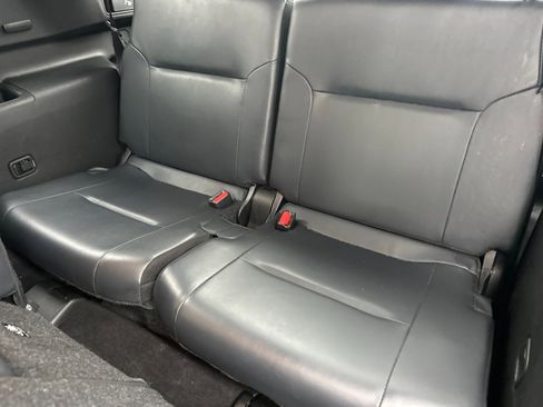 Used 2024 Mitsubishi Outlander SE Black Edition image 14