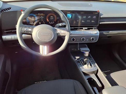 New 2026 Hyundai Kona SE image 14
