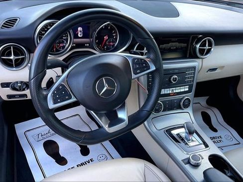 Used 2019 Mercedes-Benz SLC 300 image 5