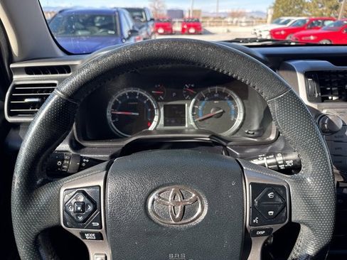 Used 2017 Toyota 4Runner SR5 image 18