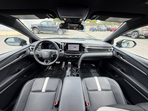 Used 2025 Toyota Camry SE FWD image 22