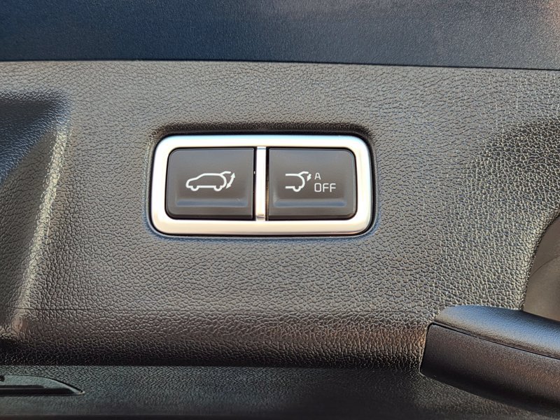 Used 2025 Kia Sorento SX Prestige AWD/4WD image 12