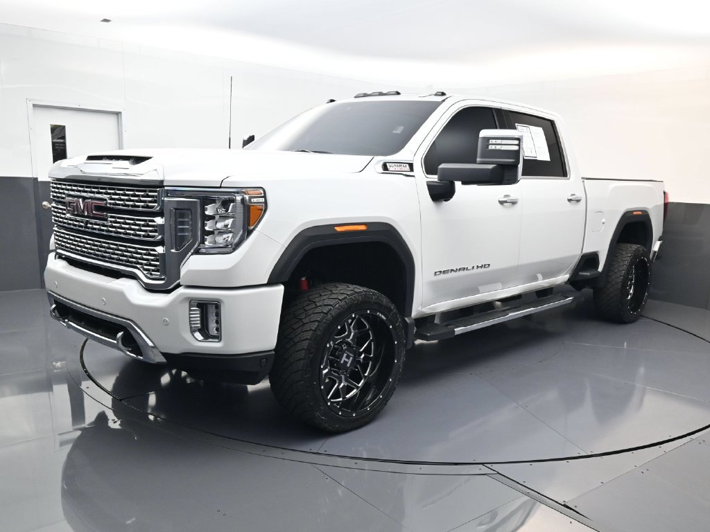 Used 2020 GMC Sierra 2500 Denali w/ Denali Ultimate Package AWD/4WD image 2