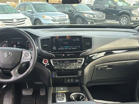 Used 2024 Honda Passport Black Edition image 12