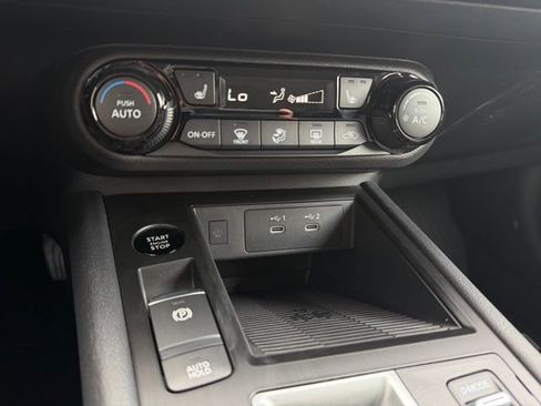 New 2026 Nissan Kicks SV w/ SV Premium Package image 21