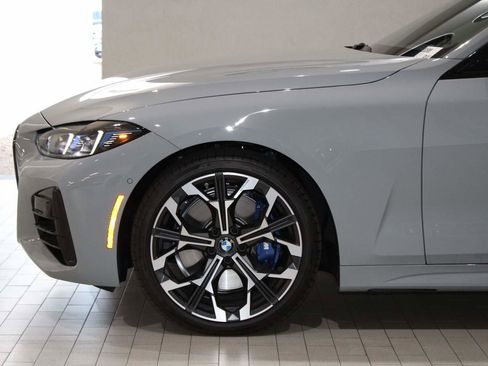 Used 2025 BMW 430i Coupe w/ M Sport Package image 4