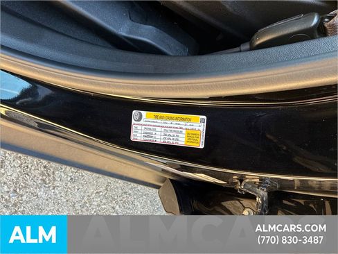 Used 2025 Cadillac XT5 Premium Luxury image 24