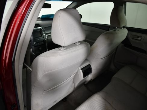 Used 2016 Toyota Camry LE FWD image 43