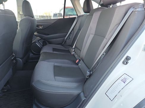 Used 2025 Subaru Outback Premium image 31