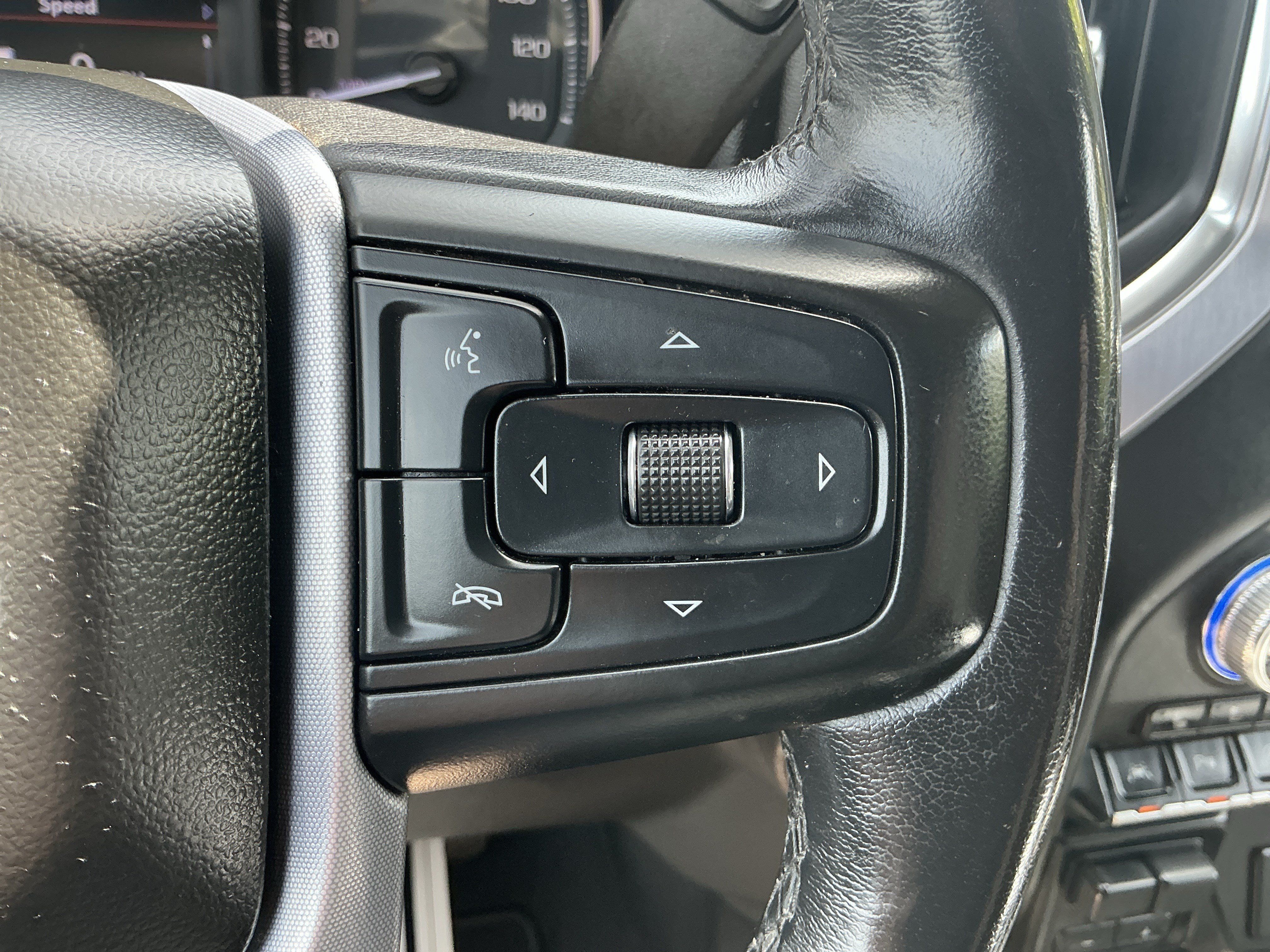 Used 2019 GMC Sierra 1500 SLT w/ SLT Premium Plus Package AWD/4WD image 18