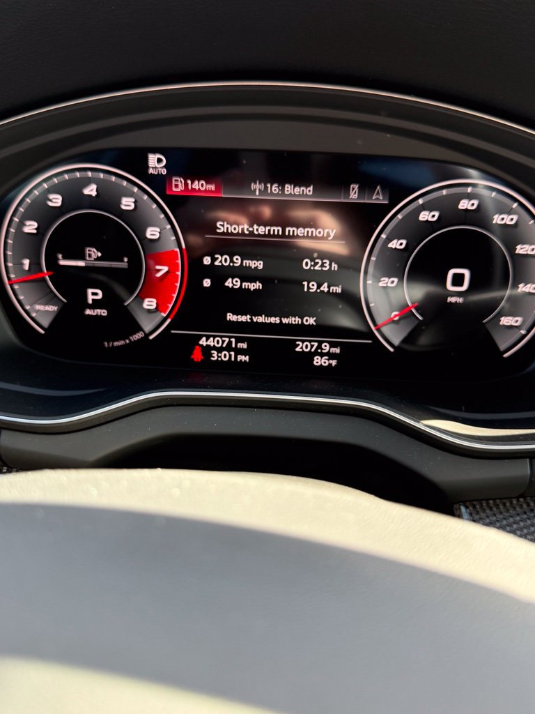 Used 2023 Audi SQ5 Premium Plus w/ Premium Plus Package AWD/4WD image 10
